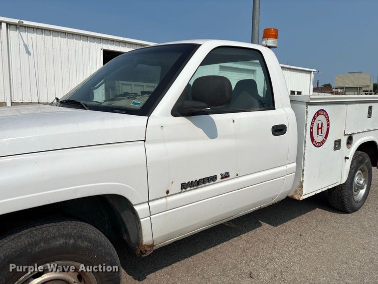 image for item DZ4527 2000 Dodge Ram 2500 utility bed pickup truck