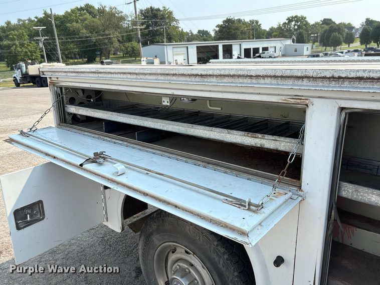 image for item DZ4527 2000 Dodge Ram 2500 utility bed pickup truck