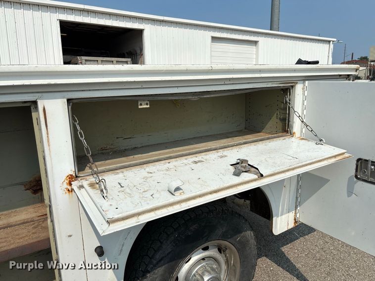 image for item DZ4527 2000 Dodge Ram 2500 utility bed pickup truck