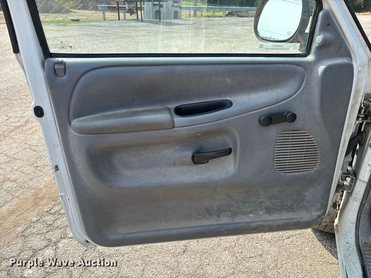 image for item DZ4527 2000 Dodge Ram 2500 utility bed pickup truck