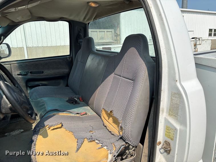 image for item DZ4527 2000 Dodge Ram 2500 utility bed pickup truck