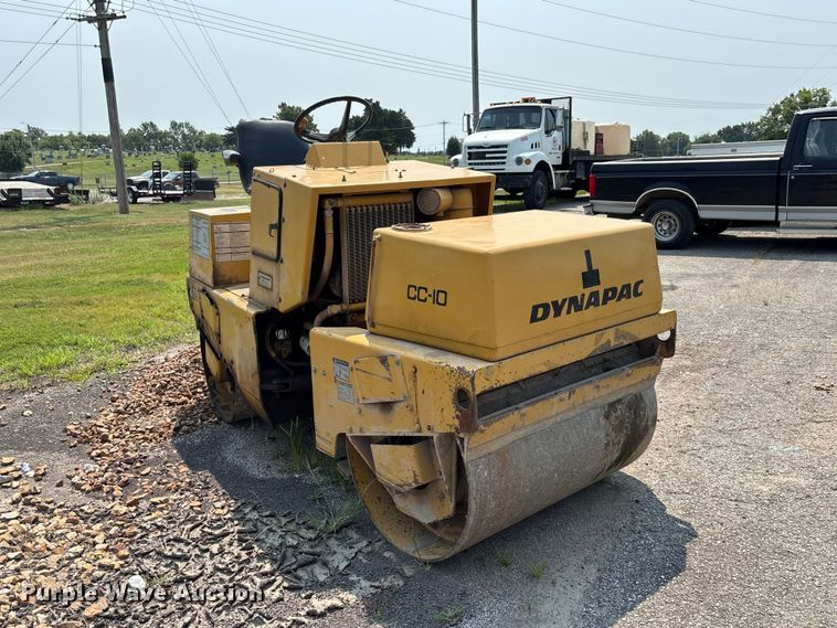 image for item DZ4528 Dynapac CC-10 double drum vibratory roller