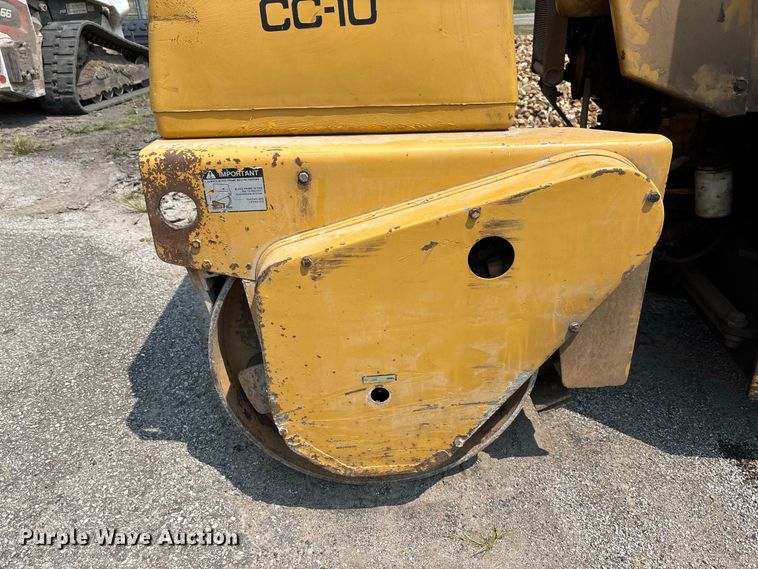 image for item DZ4528 Dynapac CC-10 double drum vibratory roller