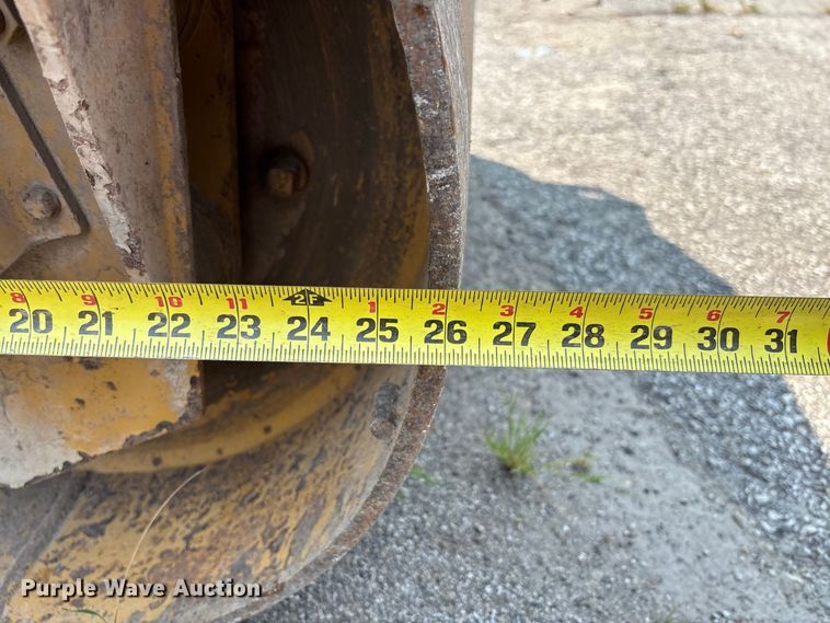 image for item DZ4528 Dynapac CC-10 double drum vibratory roller
