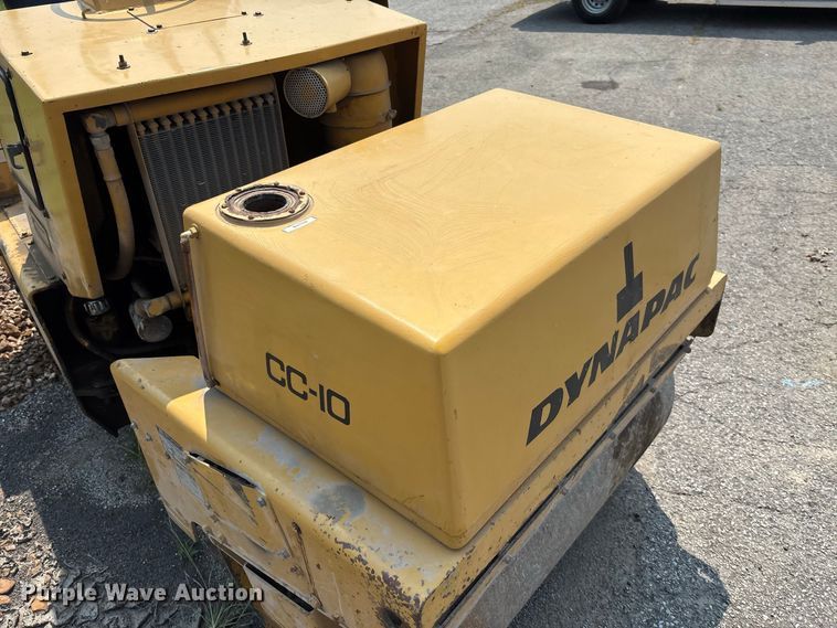 image for item DZ4528 Dynapac CC-10 double drum vibratory roller