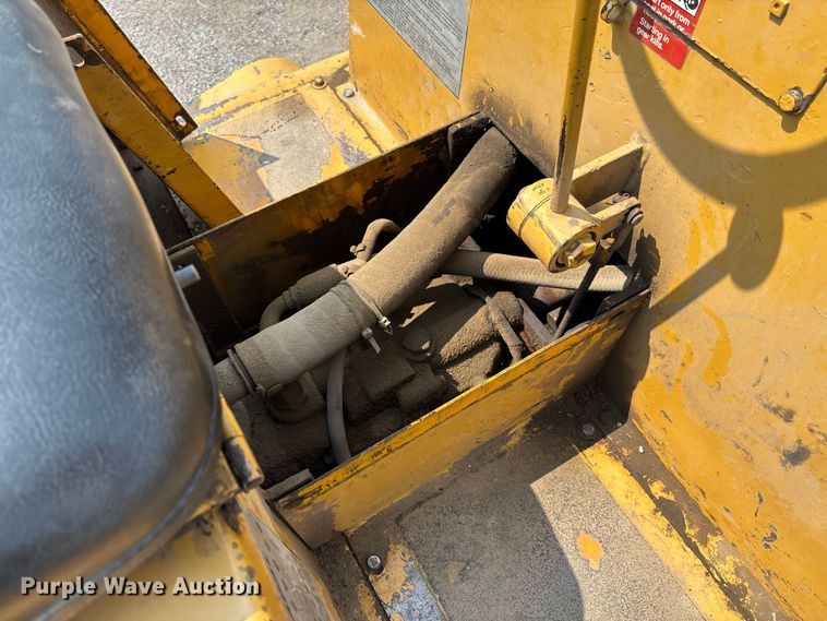 image for item DZ4528 Dynapac CC-10 double drum vibratory roller
