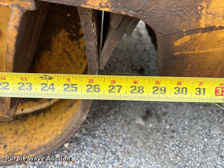 image for item DZ4528 Dynapac CC-10 double drum vibratory roller