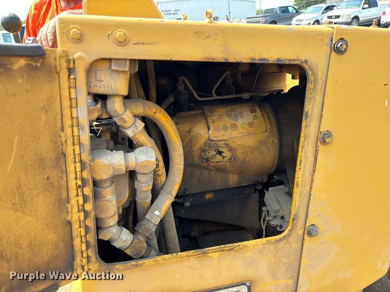 image for item DZ4528 Dynapac CC-10 double drum vibratory roller