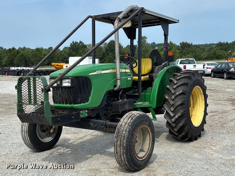 2006 John Deere 5525 tractor