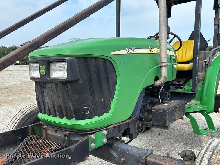 image for item DZ4540 2006 John Deere 5525 tractor