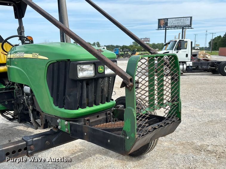 image for item DZ4540 2006 John Deere 5525 tractor