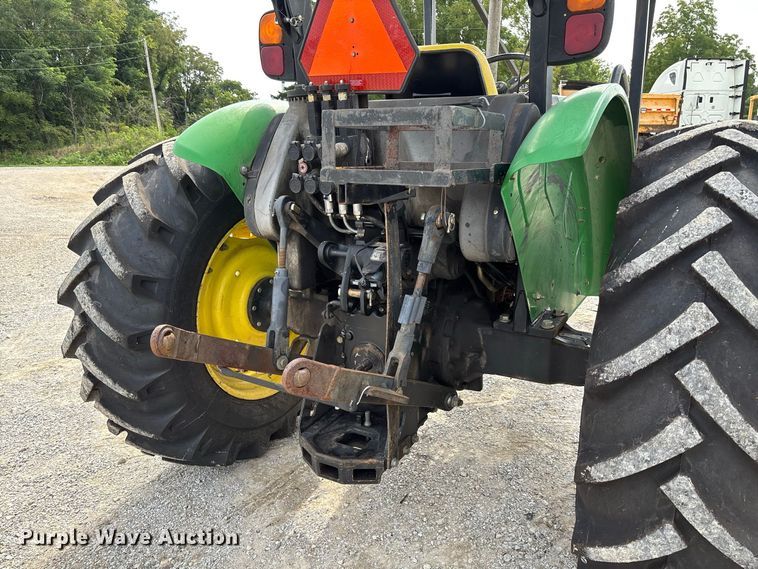image for item DZ4540 2006 John Deere 5525 tractor