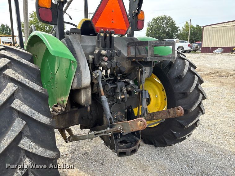 image for item DZ4540 2006 John Deere 5525 tractor