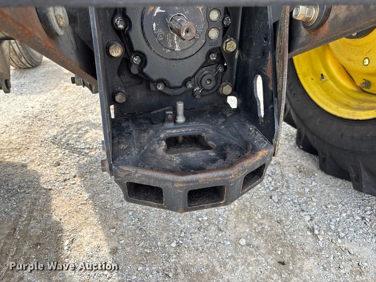 image for item DZ4540 2006 John Deere 5525 tractor