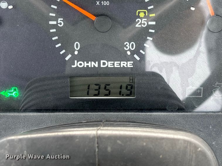 image for item DZ4540 2006 John Deere 5525 tractor
