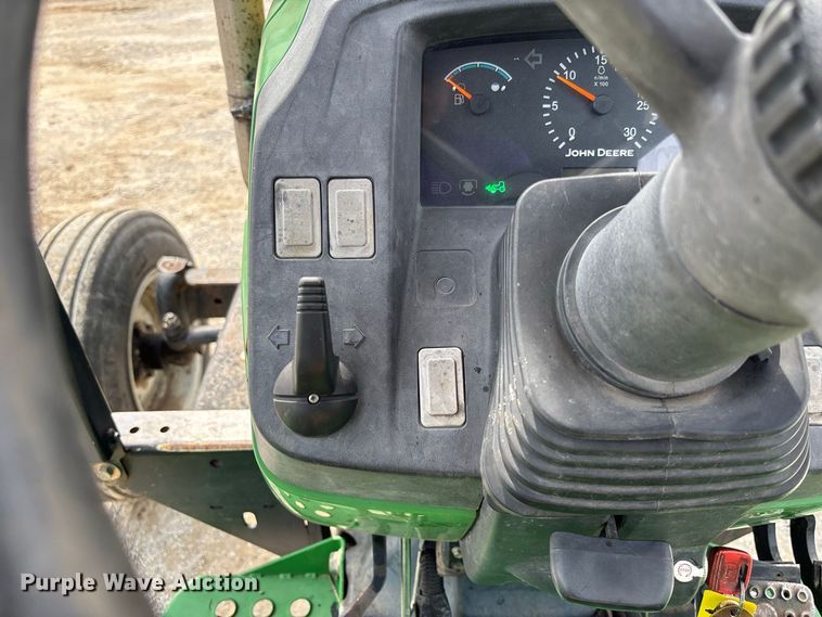 image for item DZ4540 2006 John Deere 5525 tractor