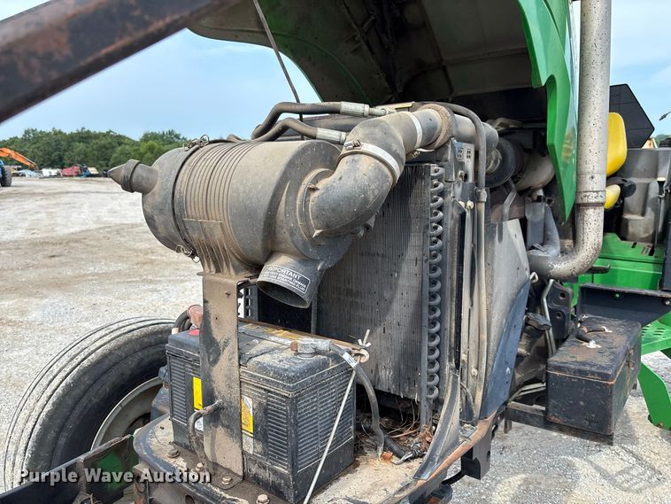 image for item DZ4540 2006 John Deere 5525 tractor