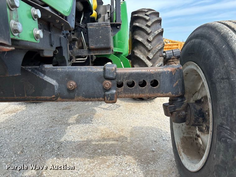 image for item DZ4540 2006 John Deere 5525 tractor