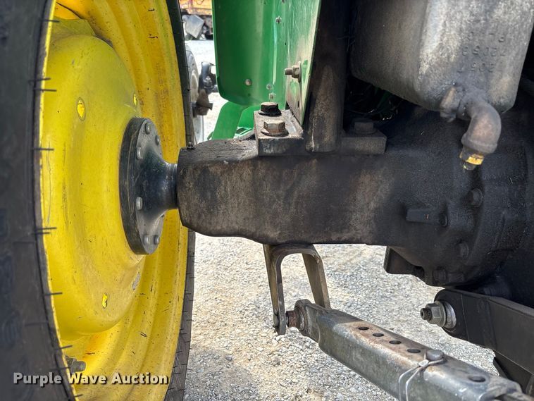 image for item DZ4540 2006 John Deere 5525 tractor