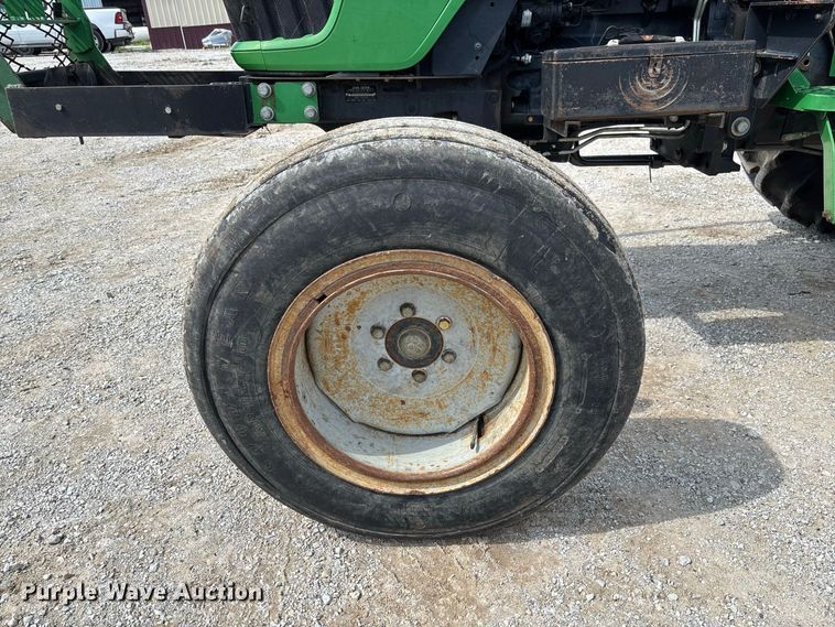 image for item DZ4540 2006 John Deere 5525 tractor