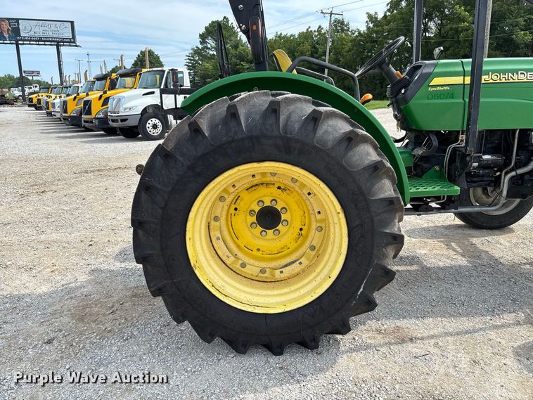 image for item DZ4540 2006 John Deere 5525 tractor