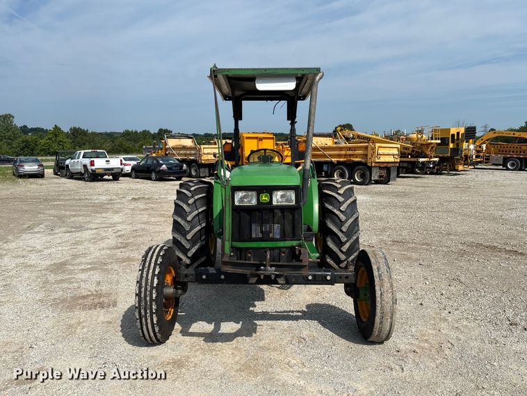 image for item DZ4541 2003 John Deere 5320 tractor
