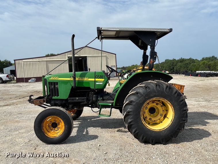 image for item DZ4541 2003 John Deere 5320 tractor