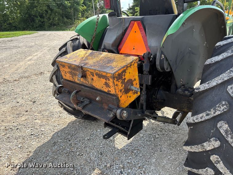 image for item DZ4541 2003 John Deere 5320 tractor
