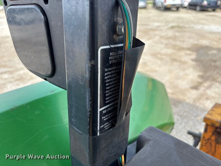 image for item DZ4541 2003 John Deere 5320 tractor