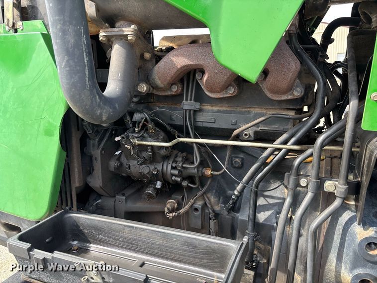 image for item DZ4541 2003 John Deere 5320 tractor