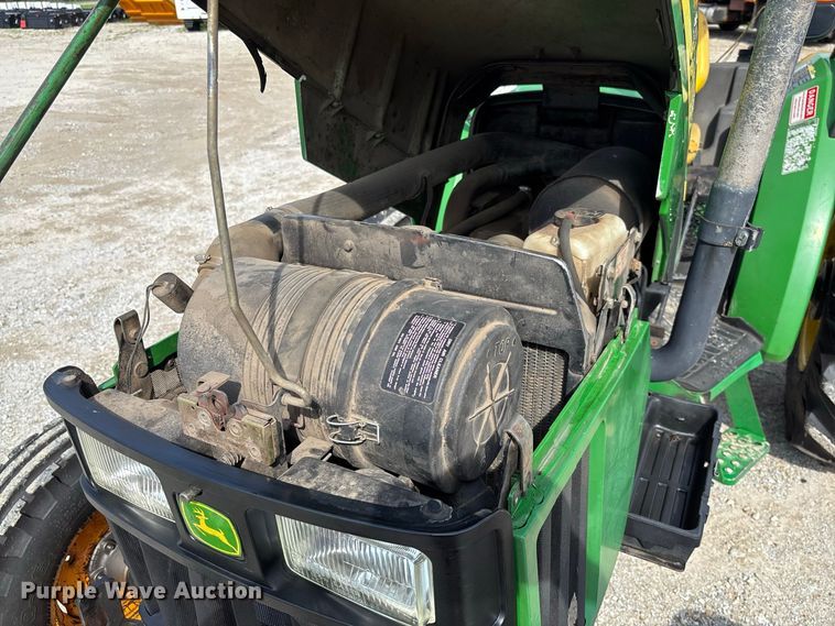 image for item DZ4541 2003 John Deere 5320 tractor