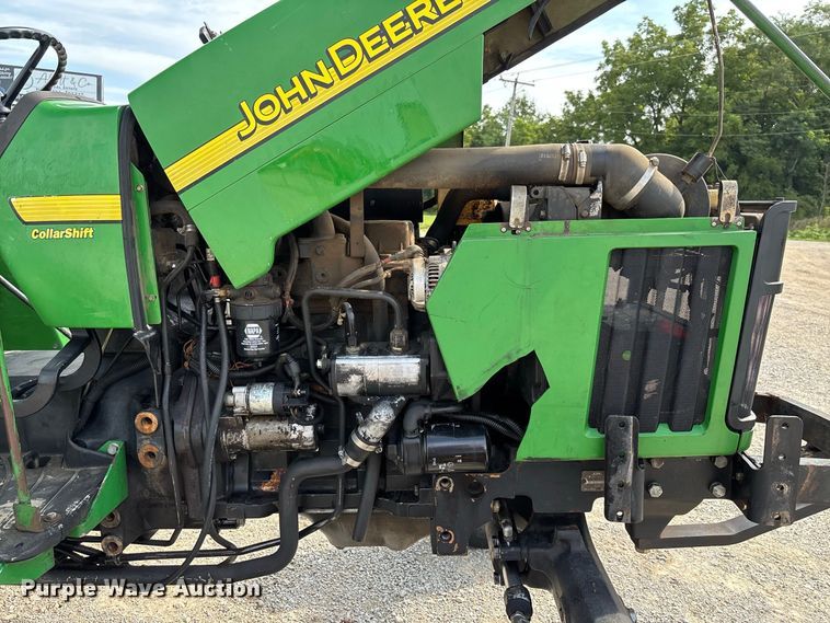 image for item DZ4541 2003 John Deere 5320 tractor