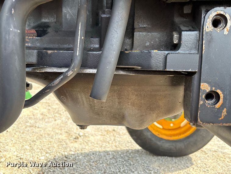image for item DZ4541 2003 John Deere 5320 tractor