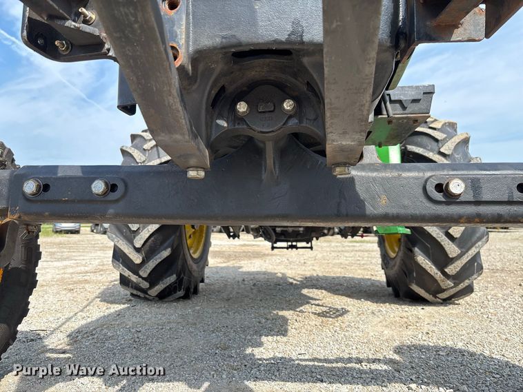 image for item DZ4541 2003 John Deere 5320 tractor