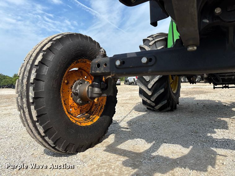 image for item DZ4541 2003 John Deere 5320 tractor
