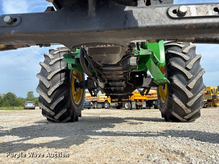 image for item DZ4541 2003 John Deere 5320 tractor