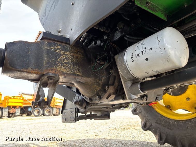 image for item DZ4541 2003 John Deere 5320 tractor