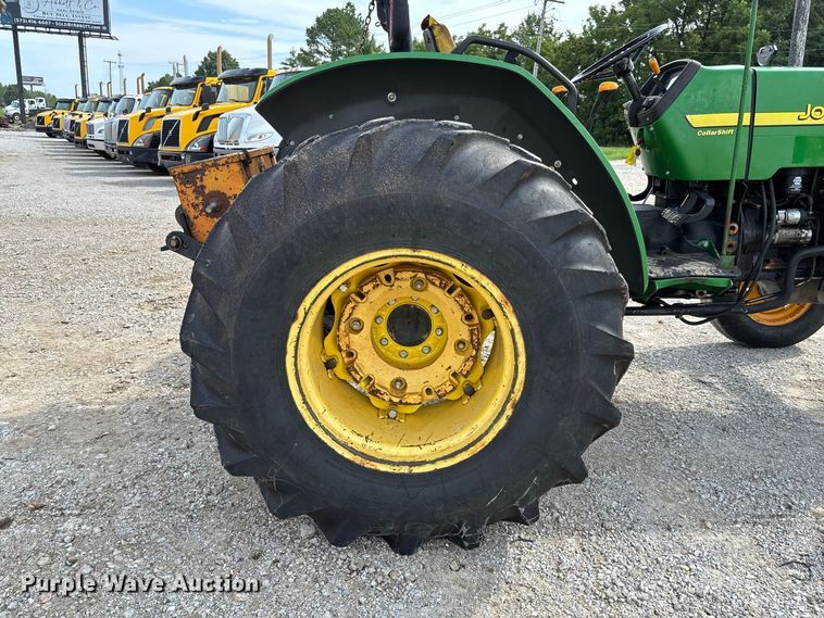 image for item DZ4541 2003 John Deere 5320 tractor