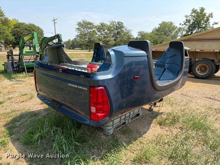 image for item EA0389 Chevrolet pickup bed