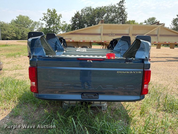 image for item EA0389 Chevrolet pickup bed