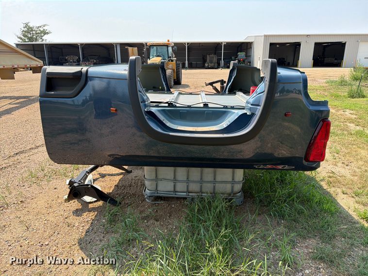 image for item EA0389 Chevrolet pickup bed