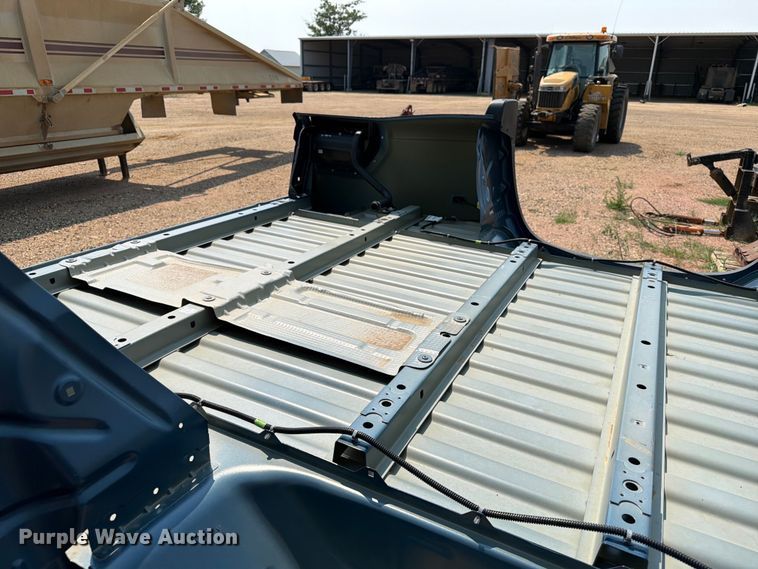 image for item EA0389 Chevrolet pickup bed