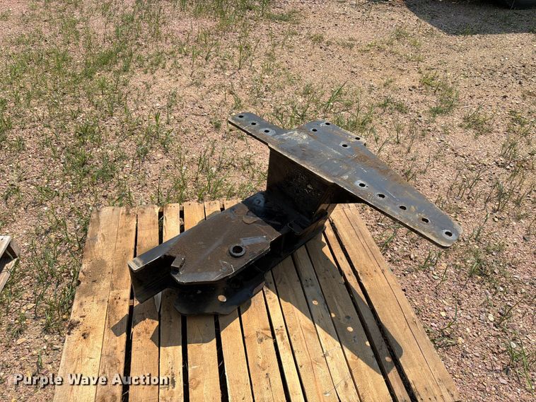 image for item EA0390 Koyker 645 loader