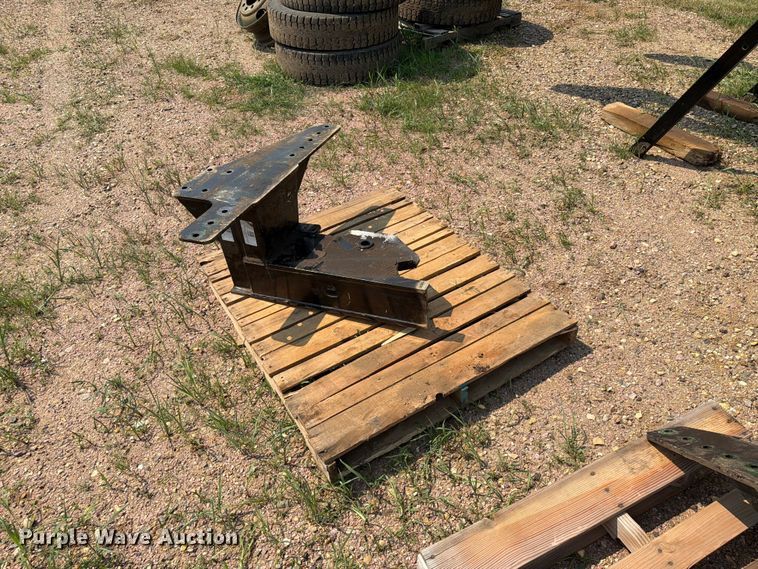 image for item EA0390 Koyker 645 loader