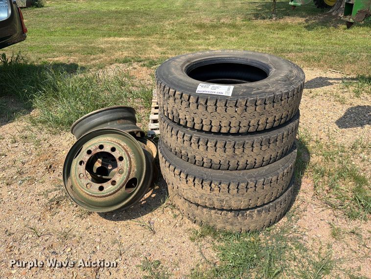 image for item EA0391 Tires and wheels