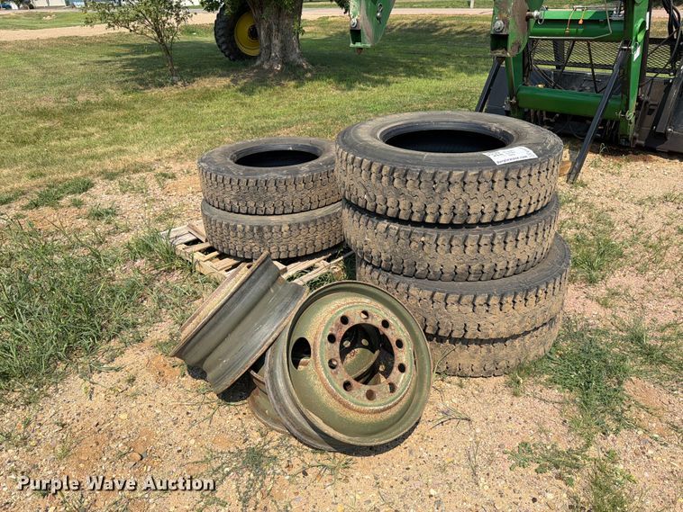 image for item EA0391 Tires and wheels