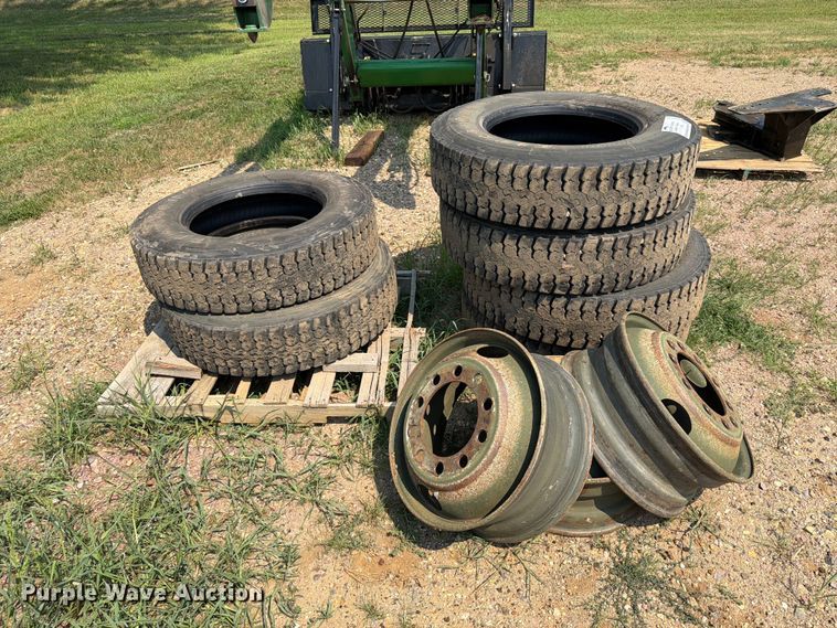image for item EA0391 Tires and wheels