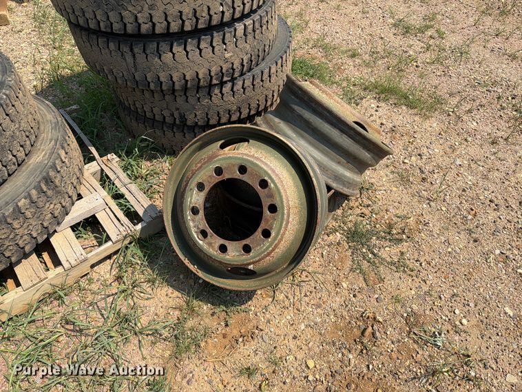 image for item EA0391 Tires and wheels