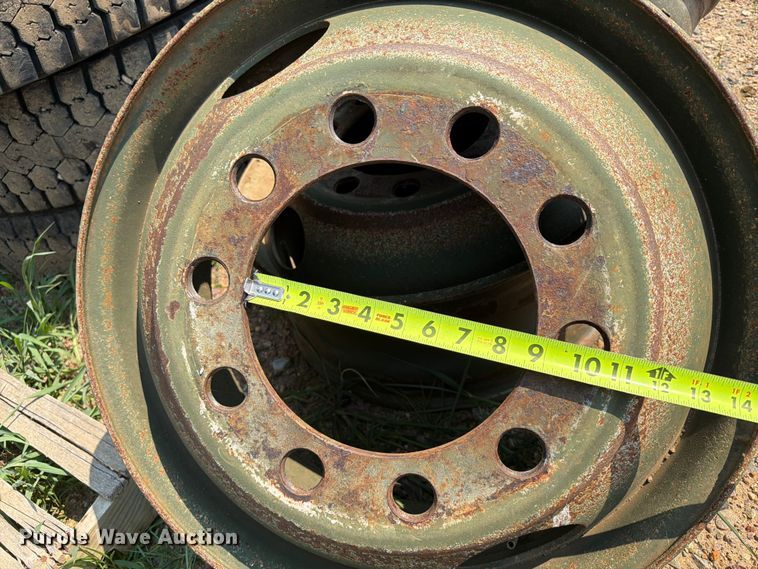 image for item EA0391 Tires and wheels