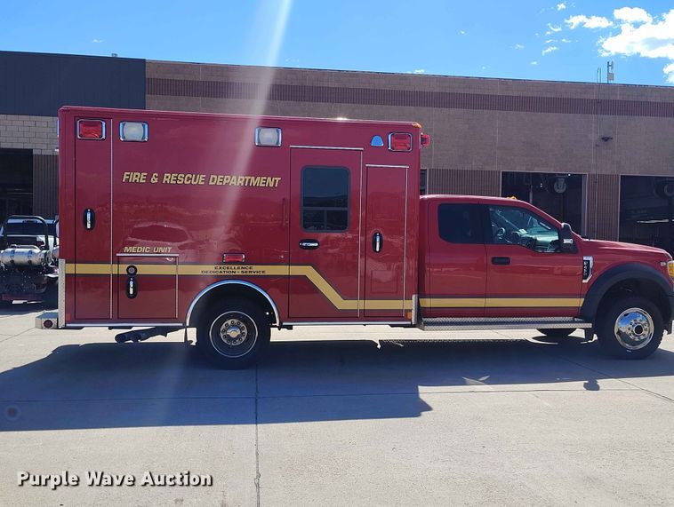 image for item ED0139 2017 Ford F450 Super Duty Ext. Cab ambulance